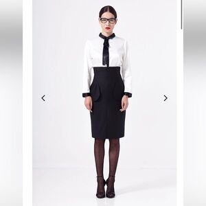 L’ecole des Femmes “Secretary Pencil Skirt” - Wool - Black - Size 6